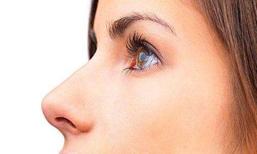 義烏檸櫟醫(yī)院的不正規(guī)之處是否存在？徐斌榮醫(yī)生在注射塑形方面是否有獨特的專長？醫(yī)院的詳細地址在哪？