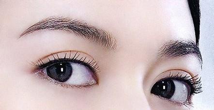 長(zhǎng)沙哪家醫(yī)生最適合堊塑鼻梁？田芳斌、向藝經(jīng)驗(yàn)介紹，價(jià)格參考一覽