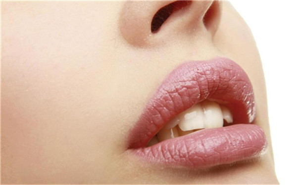 2023宜昌黑臉娃娃去黑頭權(quán)威醫(yī)生上榜前10名(羅甜甜、沈涵、何德年強勢領(lǐng)銜)