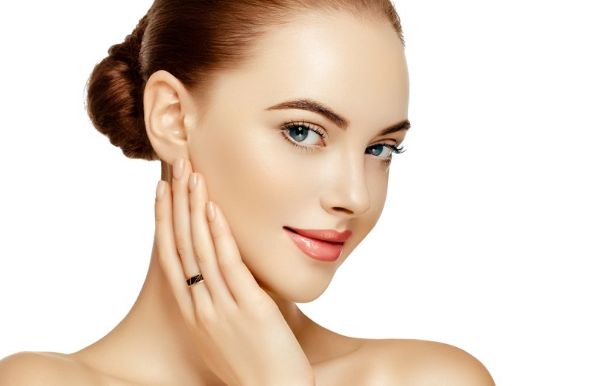 煙臺(tái)哪家醫(yī)院做鼻子好？選擇醫(yī)療水平領(lǐng)先的專業(yè)醫(yī)院，打造完美鼻形！