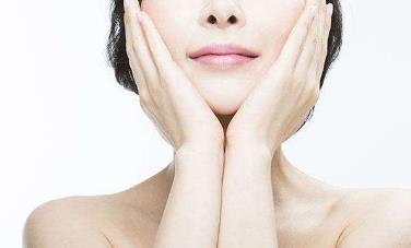 2023南京自體脂肪填充豐臀排行榜前10位專家(楊濤、鄧文舉、王志軍熱門醫(yī)美橫評)