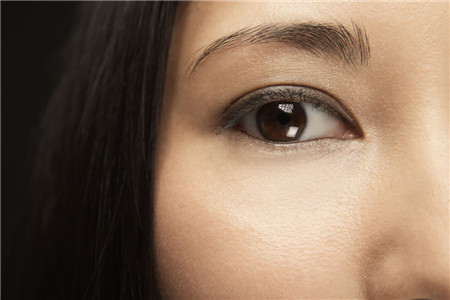 趙絳波醫(yī)生在鄭州備受推崇，整形技術(shù)獨(dú)具匠心