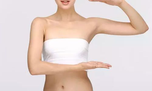 山東青島有哪家植發(fā)醫(yī)院擅長發(fā)際線種植技術且價格合適？