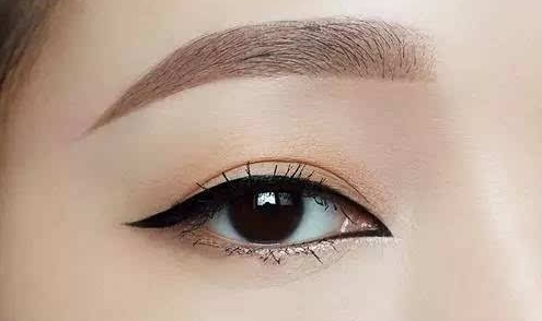 徐榮陽的鼻子效果如何？醫(yī)生實(shí)力深度評估，走進(jìn)硅膠隆鼻案例分析