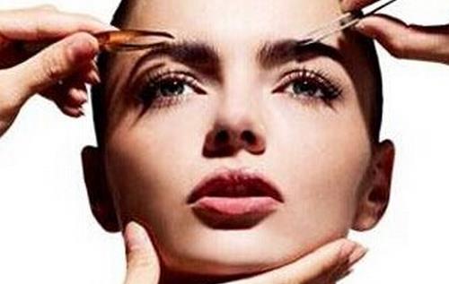 福州隆胸醫(yī)生排行榜震撼揭曉！這些醫(yī)生技術(shù)過(guò)硬，倍受信賴！