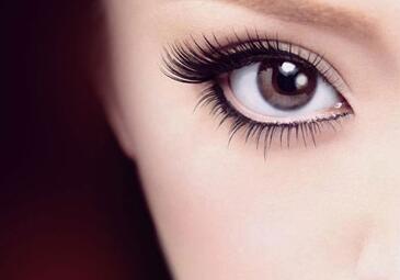 重慶哪位眼部修復(fù)專(zhuān)家非常優(yōu)秀？對(duì)比申霄、張恒術(shù)和劉林奇，尋找主攻修復(fù)的專(zhuān)家