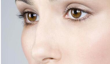 北京五位備受預(yù)約追捧的隆鼻醫(yī)生，他們的排行榜請前往參考