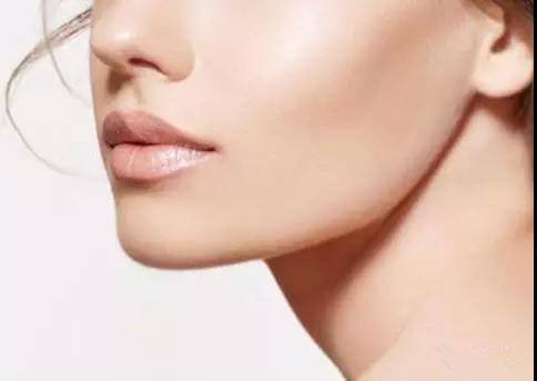 廣州曙光醫(yī)學(xué)美容醫(yī)院范巨峰乳房再造技術(shù)進(jìn)步