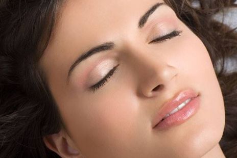 如何選擇一位專業(yè)的北京麗星魏志香的眼睛修復(fù)醫(yī)生？