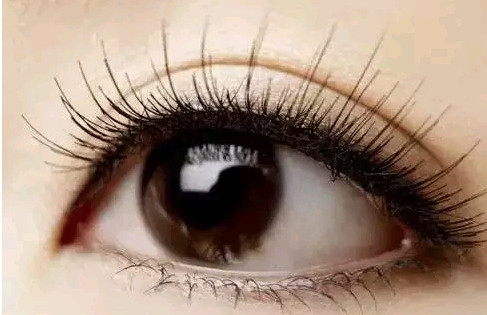 趙紅藝在北京醫(yī)院進行雙眼皮手術的效果如何？