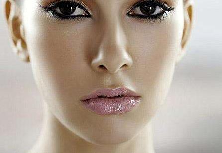 上海真愛整形醫(yī)院睫毛種植技術(shù)的評(píng)價(jià)如何？