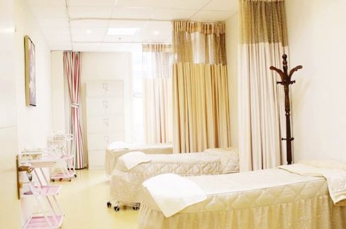 2022上海消除腫眼泡口碑整形醫(yī)院排名top10強(qiáng)全新資料，上海蔡仁祥博士整形美容價(jià)格優(yōu)惠在線了解