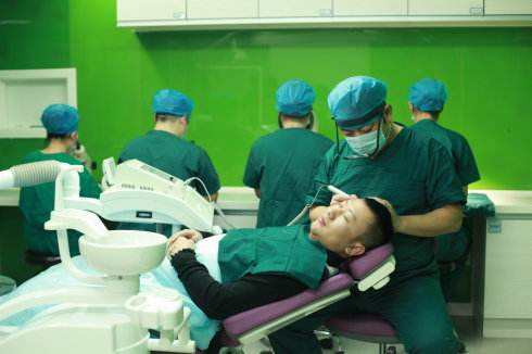 南京美貝爾發(fā)際線種植案例分享，不僅年輕還顯臉小