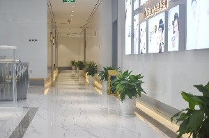 荊州華美整形美容醫(yī)院開(kāi)眼角對(duì)眼睛有損傷嗎？術(shù)后會(huì)反彈嗎？