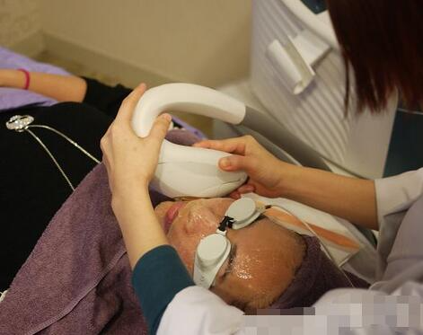 北京悅秀醫(yī)療整形專家楊勇山做激光去黃褐斑效果怎么樣？真實案例展示