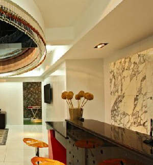 新疆張瑞紅整形激光去黑眼圈有何優(yōu)勢？可以維持多久？