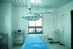 蘭州明倫整形假體豐額頭安全嗎？價格如何？