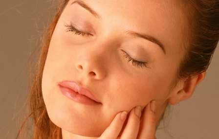 顴骨磨骨需要多少錢(qián)呢？術(shù)后有風(fēng)險(xiǎn)嗎？