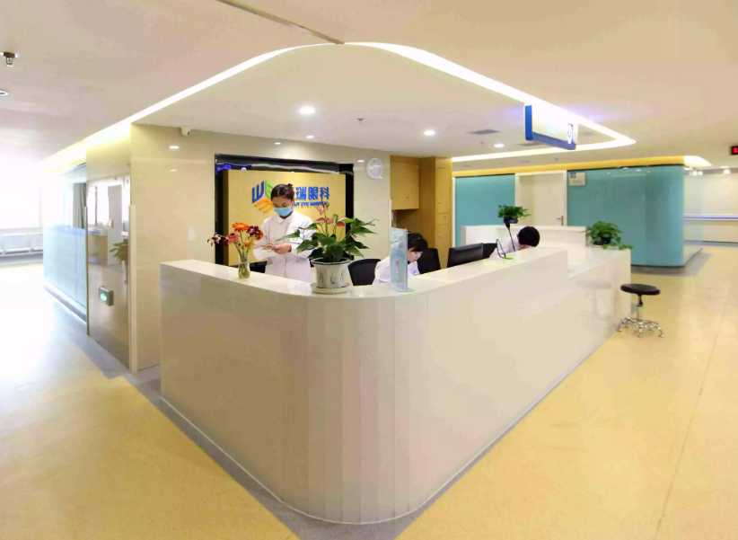 鄭州普瑞眼科醫(yī)院_護(hù)士臺(tái)