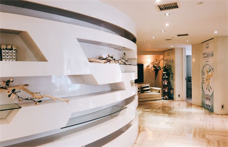 長沙優(yōu)享新天地口腔門診部_醫(yī)院一角