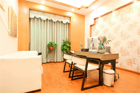 長沙禾麗醫(yī)療美容門診部_咨詢室