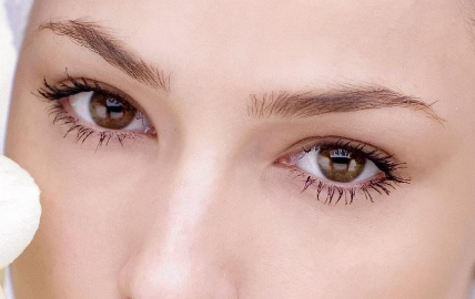 石家莊雙眼皮整形醫(yī)院哪里好？這10家醫(yī)院技術(shù)口碑兼?zhèn)洌?>石家莊雙眼皮整形醫(yī)院哪里好？這10家醫(yī)院技術(shù)口碑兼?zhèn)洌?/a></h4>
                                    <p>很多人對美容整形醫(yī)院有很大的依賴，需求也越來越大。但是，當面對很多醫(yī)院的時候，很多人還是糾結(jié)，不知道如何選擇。面對著眾多的機構(gòu)愛美者很難進行正確的選擇。那石家莊雙眼皮整形醫(yī)院哪里好？這10家醫(yī)院技術(shù)口碑兼?zhèn)洌?                                   </p>
                            </div>
                        </div>
                    </li>
                    <li>
                        <div>
                            <div>
                                <a href=