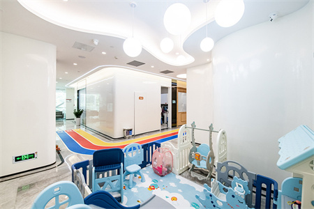 廣州廣大口腔醫(yī)院_兒童活動(dòng)區(qū)