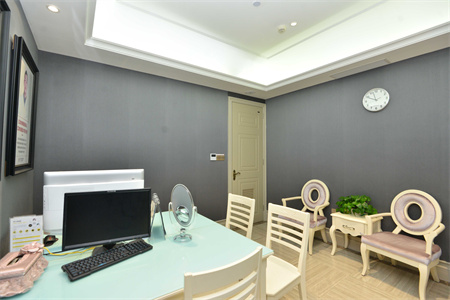 海南瑞韓醫(yī)學(xué)美容醫(yī)院_咨詢室