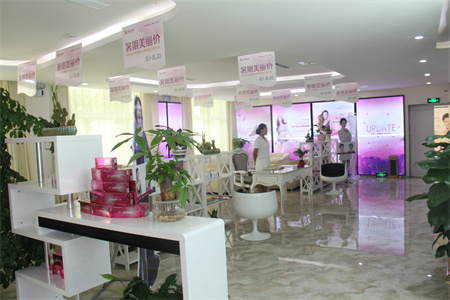 臨沂衛(wèi)康醫(yī)學(xué)美容中心_醫(yī)院一角