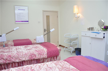 瀘州華美醫(yī)療美容整形門診部_皮膚治療室