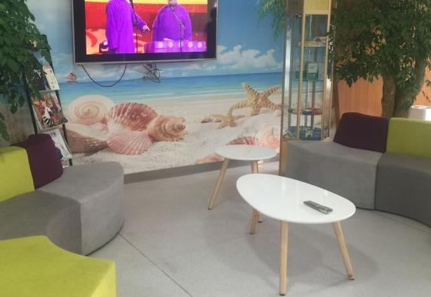 臨沂健存口腔門診部_休息區(qū)