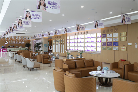 蘇州康美醫(yī)療美容醫(yī)院_大廳休息區(qū)