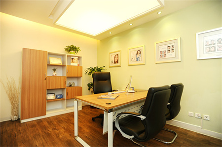 天津伊美爾醫(yī)療整形美容醫(yī)院_咨詢室