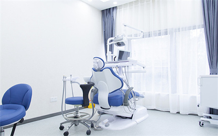 長春超龍牙博士口腔門診部_治療室