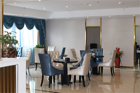 長(zhǎng)沙欣姿美醫(yī)療美容門(mén)診部_大廳