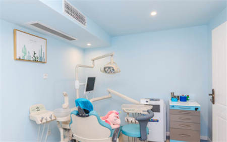 長春致遠(yuǎn)口腔門診部_治療室