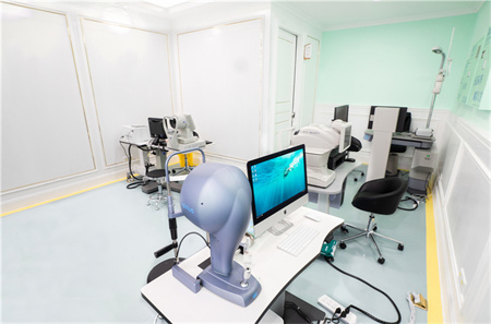 長(zhǎng)春?jiǎn)⒚餮劭崎T診部_儀器2