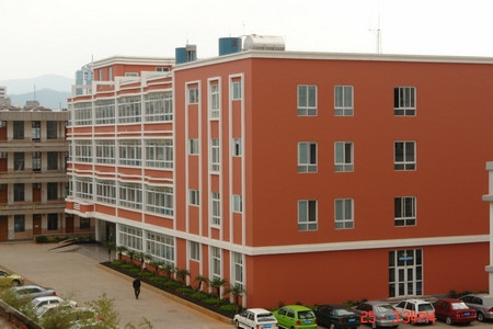 玉溪市人民醫(yī)院皮膚醫(yī)學(xué)美容外科_醫(yī)院環(huán)境