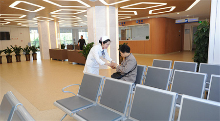 玉溪華山眼科醫(yī)院_大廳