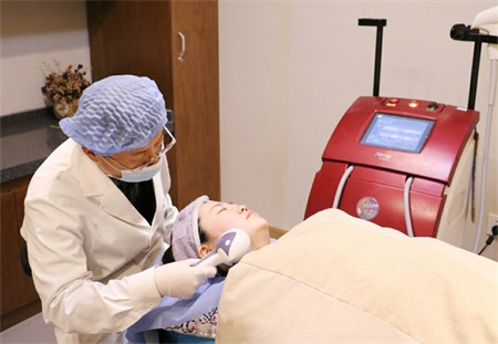 煙臺(tái)綠葉愛麗美醫(yī)療美容門診部 煙臺(tái)綠葉愛麗美醫(yī)療美容門診部