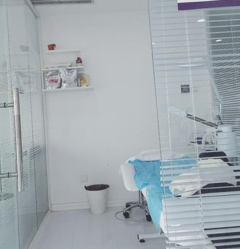 雅安正好醫(yī)學(xué)美容診所_治療室