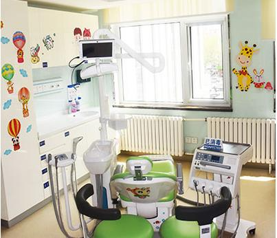 煙臺(tái)拜博口腔醫(yī)院_兒童治療室