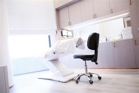 徐州安妮兒婦產(chǎn)醫(yī)院大韓醫(yī)學整形美容中心_注射室