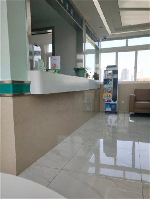 新疆石河子大學(xué)醫(yī)學(xué)院第一附屬醫(yī)院整形美容科_醫(yī)院一角