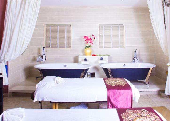 新疆世紀(jì)亞太整形美容門診部_spa室