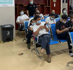 成都愛爾眼科醫(yī)院_休息區(qū)