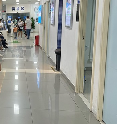 成都愛爾眼科醫(yī)院_走廊