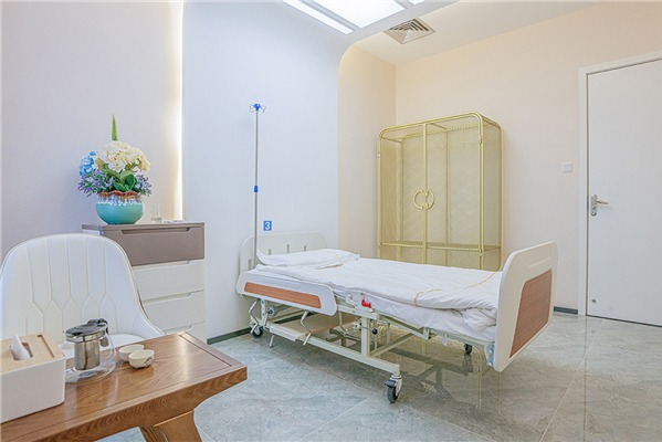 成都美辰星耀醫(yī)療美容門診部_病房