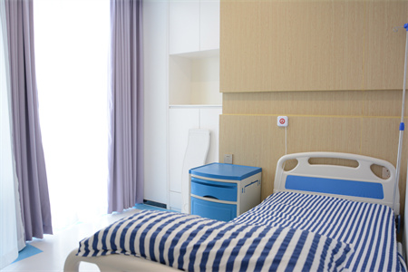 西安康愛門診部美容整形科_病房