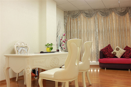 武漢天后醫(yī)療美容醫(yī)院_咨詢室